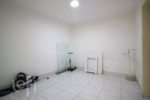 Image 70 - 876953