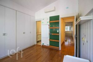 Image 16 - 876953