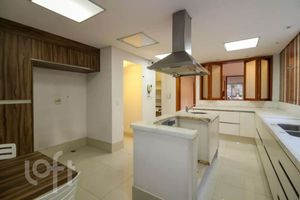 Image 11 - 876953