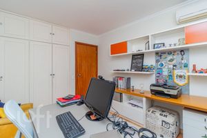Image 30 - 876955