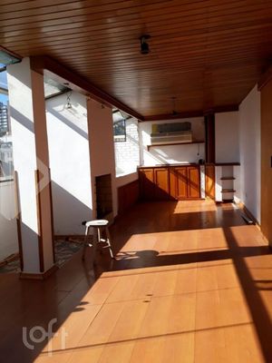 Image 22 - 876957