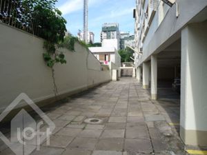 Image 26 - 876957