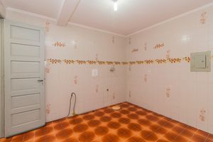 Image 16 - 876993