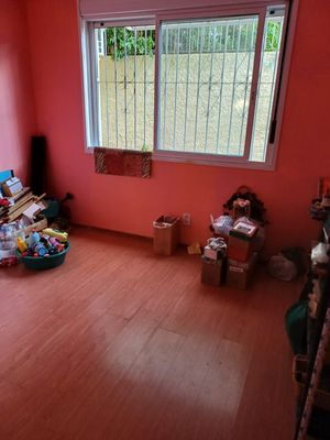 Image 4 - 876993