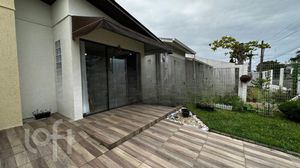 Image 28 - 877013