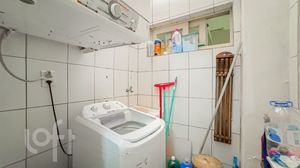 Image 8 - 877028
