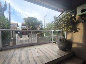 Image 15 - 877029