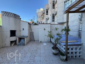 Image 16 - 877041