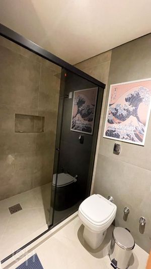 Image 19 - 877044