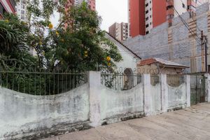 Image 1 - 877077