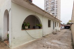 Image 34 - 877077