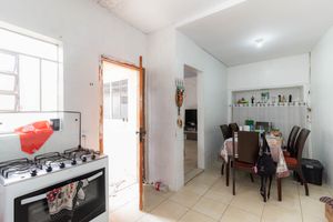 Image 4 - 877077