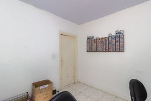 Image 7 - 877077