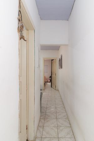 Image 12 - 877077