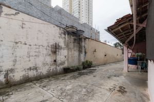 Image 25 - 877077