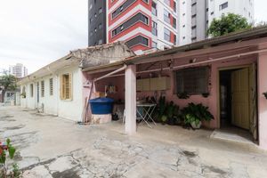 Image 26 - 877077