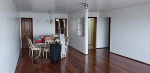 Image 8 - 877088