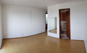 Image 16 - 877088