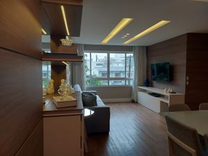 Image 3 - 877089