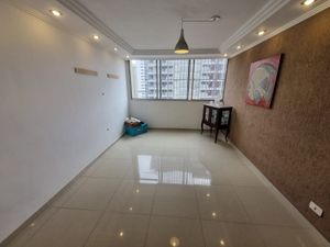 Image 14 - 877103