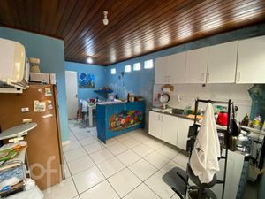 Image 16 - 877104