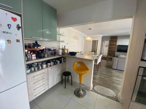 Image 9 - 877109