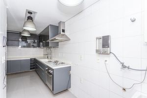 Image 39 - 877134