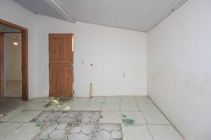 Image 19 - 877143