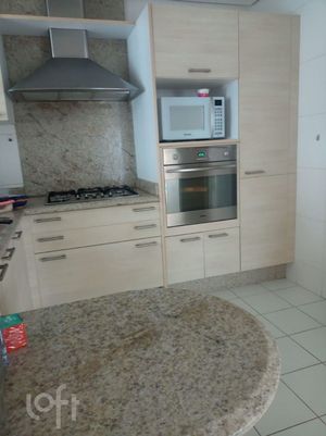 Image 9 - 877151
