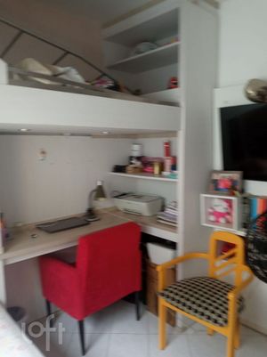 Image 6 - 877167