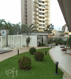 Image 7 - 877174