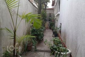 Image 12 - 877179