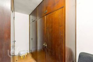 Image 8 - 877184