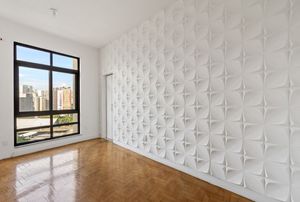 Image 4 - 877192