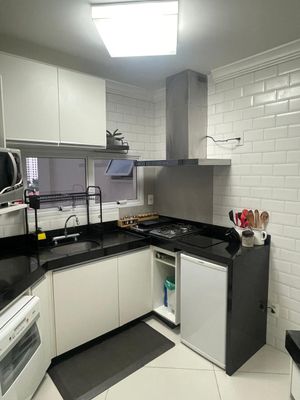 Image 13 - 877194