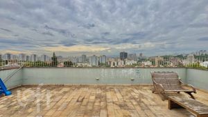 Image 13 - 877196