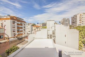 Image 6 - 8772