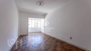 Image 8 - 877204