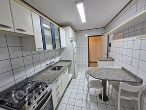 Image 15 - 877210