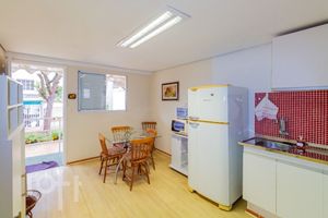 Image 35 - 877212