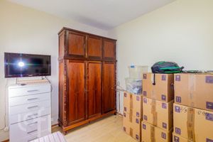 Image 42 - 877212