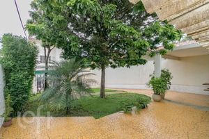 Image 69 - 877212