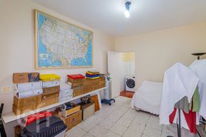 Image 27 - 877212