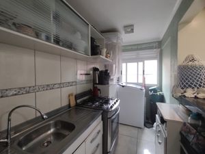 Image 4 - 877213