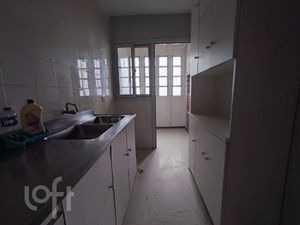 Image 7 - 877218