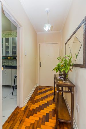 Image 7 - 877230