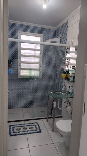 Image 9 - 877230