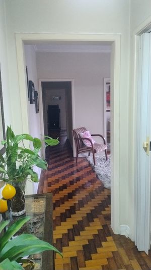 Image 4 - 877230