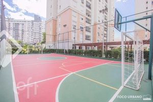 Image 44 - 877232