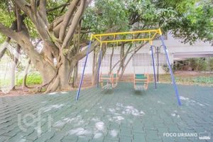 Image 45 - 877232